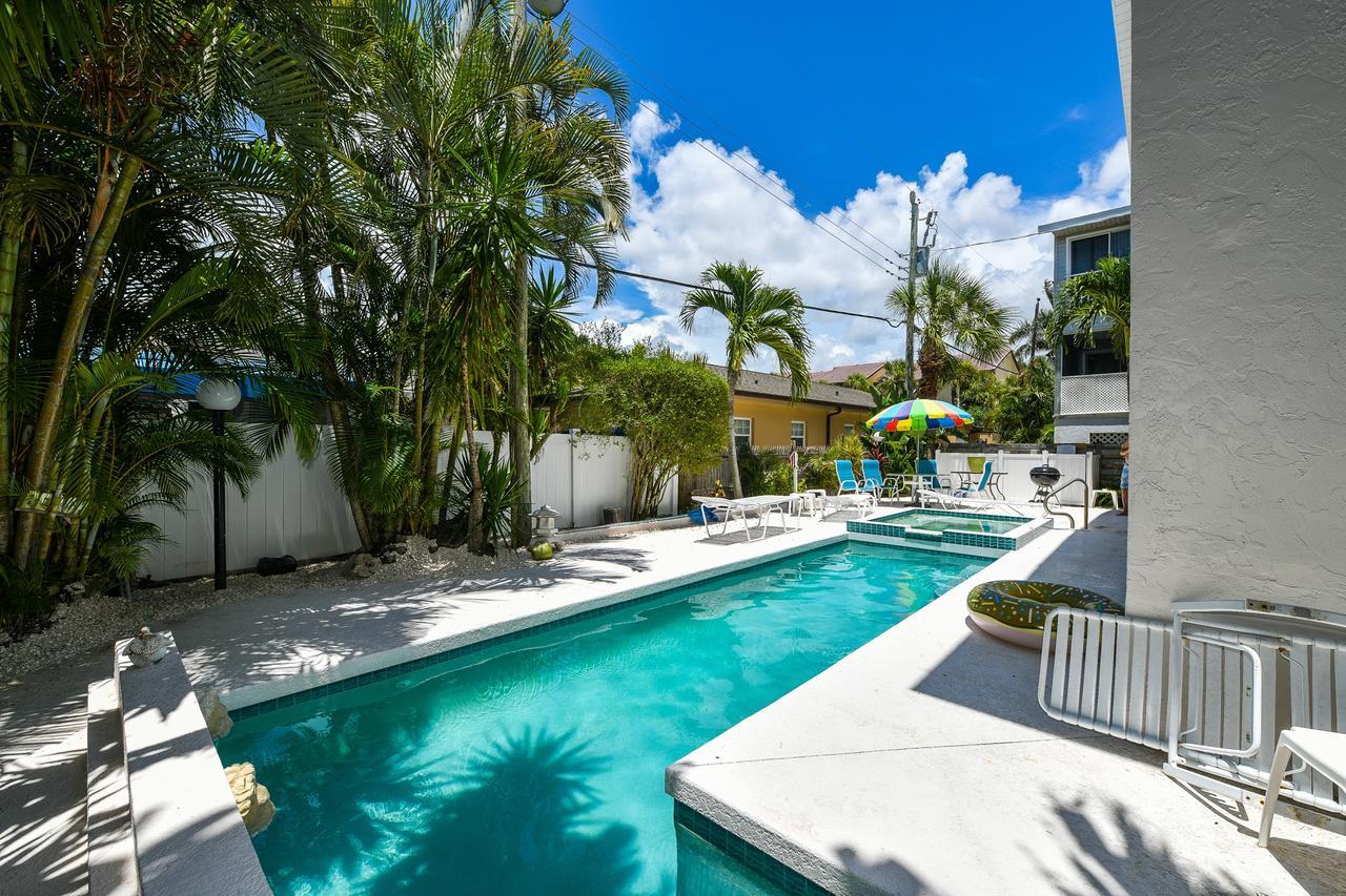 Ljs Cottages On Siesta Key By Beachside Management Exterior photo